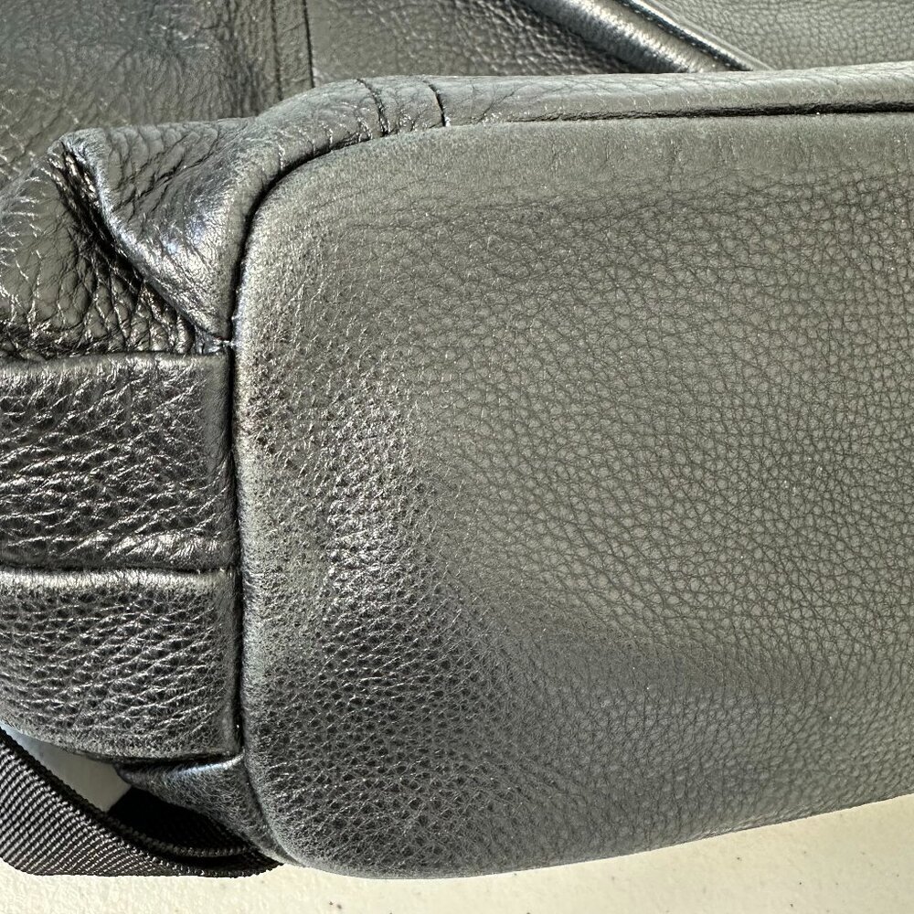 Gili Leather Tote Bag Black Pebbled - Picture 16 of 16